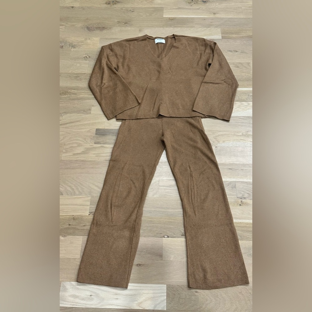 Old Navy sweater lounge set: v-neck bell sleeves & high waist crop flare pants